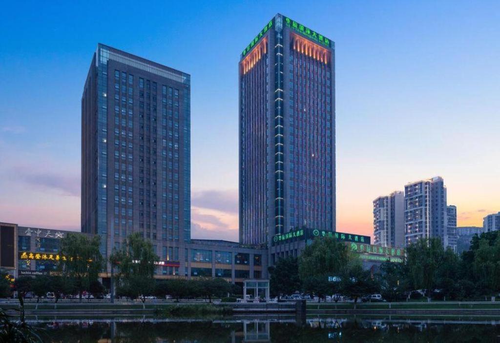 Chongqing Huachen International Hotel Exteriér fotografie